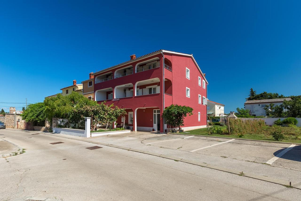 Apartments Boris 771 Fažana Buitenkant foto